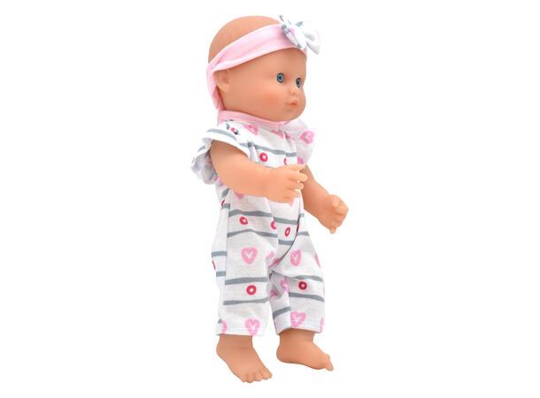 TRSA1o_1769194680_35423_670_0_pck.jpg little poppet dukke – hard kropp (25 cm)